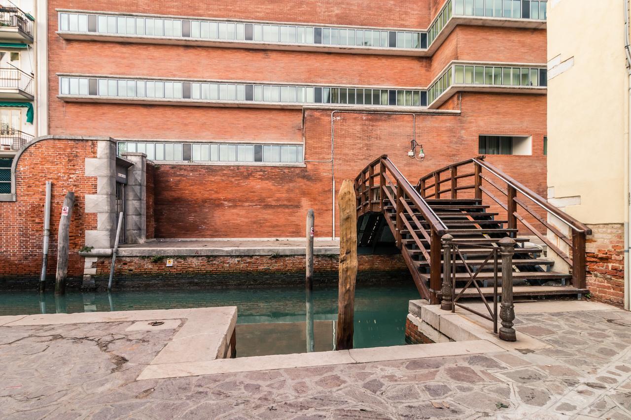 Mazzoni 10 * Venecia